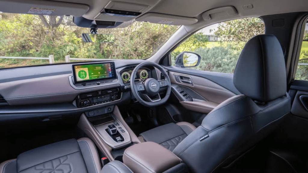 Nissan Qashqai Car Interior and Dashboard 2026